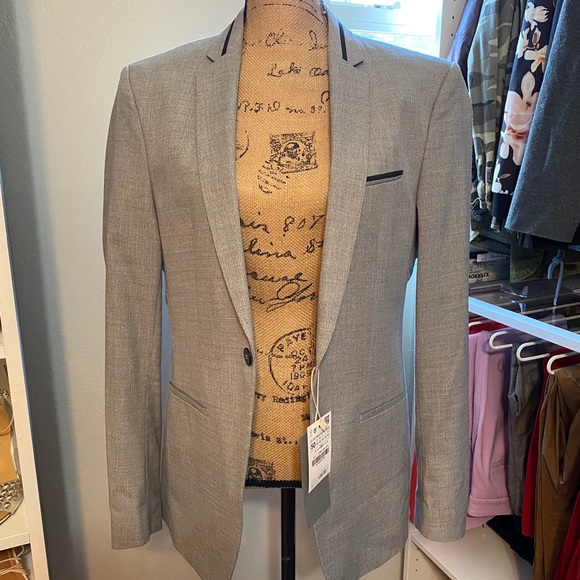 Zara grey suit - Picture 8 of 12